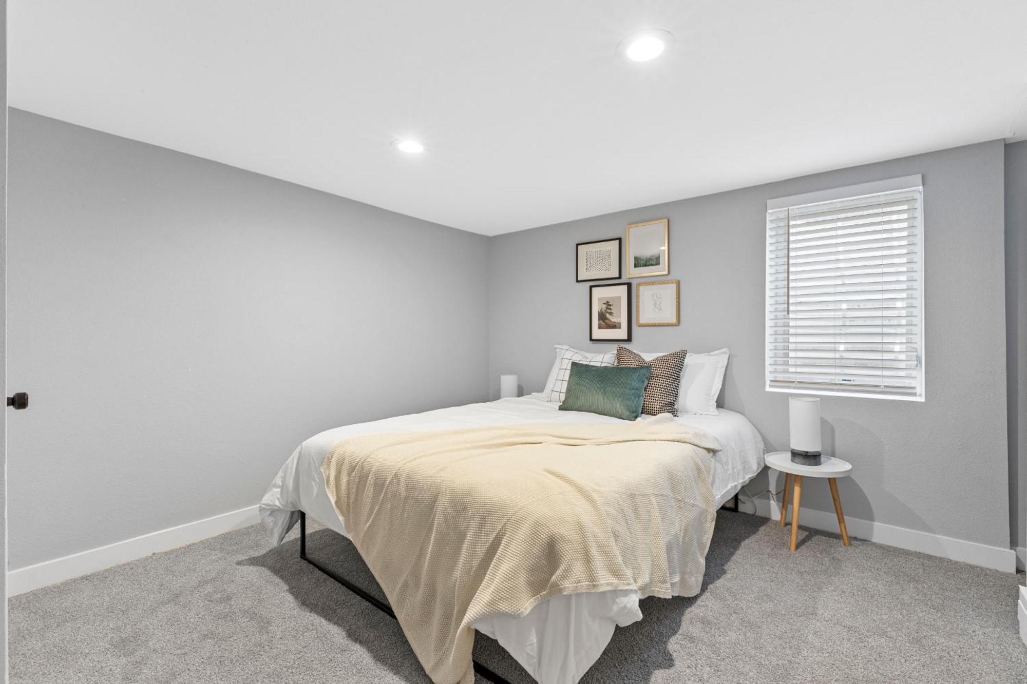 Stylish Retreat Close To Denver's Attractions & 20 Mins To Airport! Apartment *