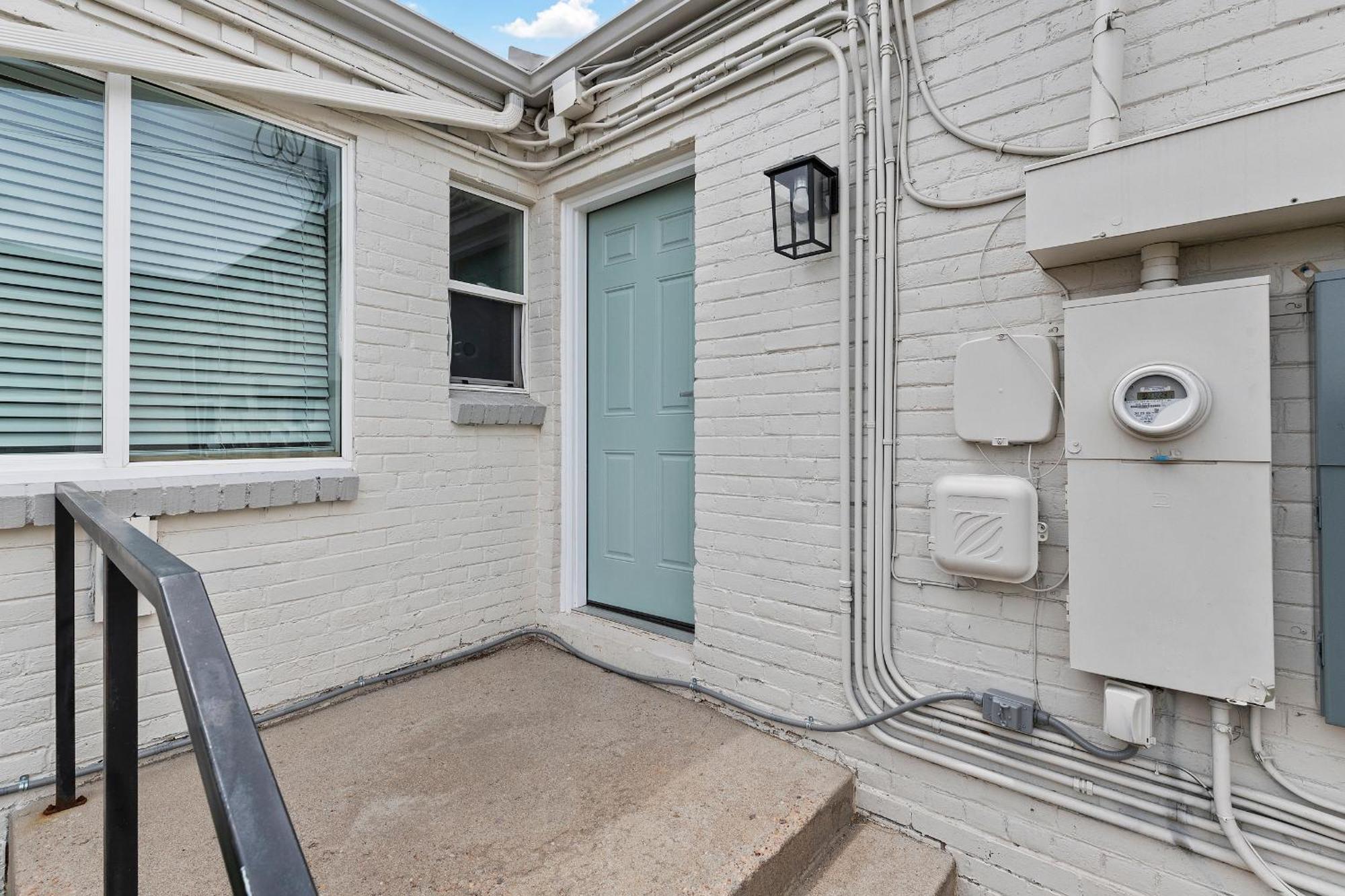 Apartment Stylish Retreat Close To Denver's Attractions & 20 Mins To Airport! *