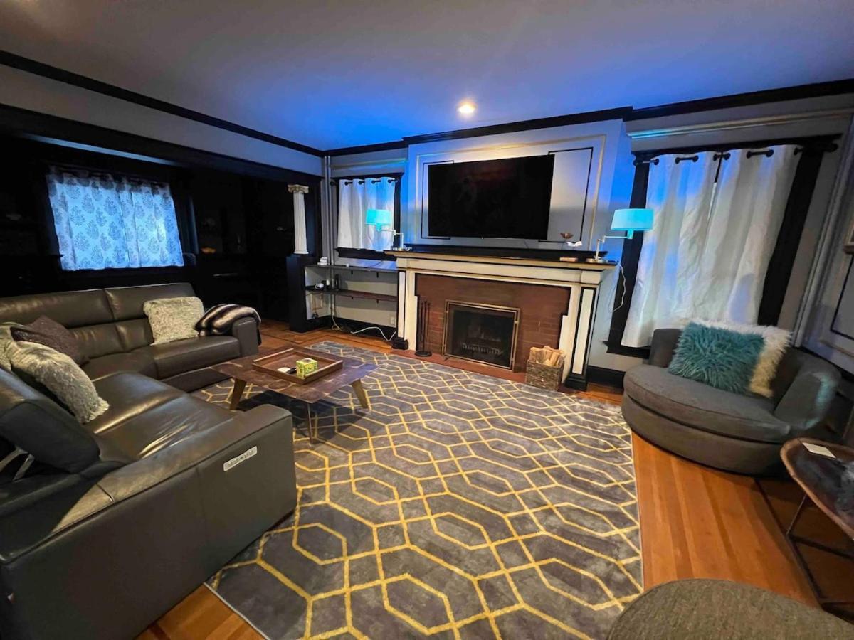 4 Bedroom Luxurious-gem Mansion In Heart Of Holiday home Denver
