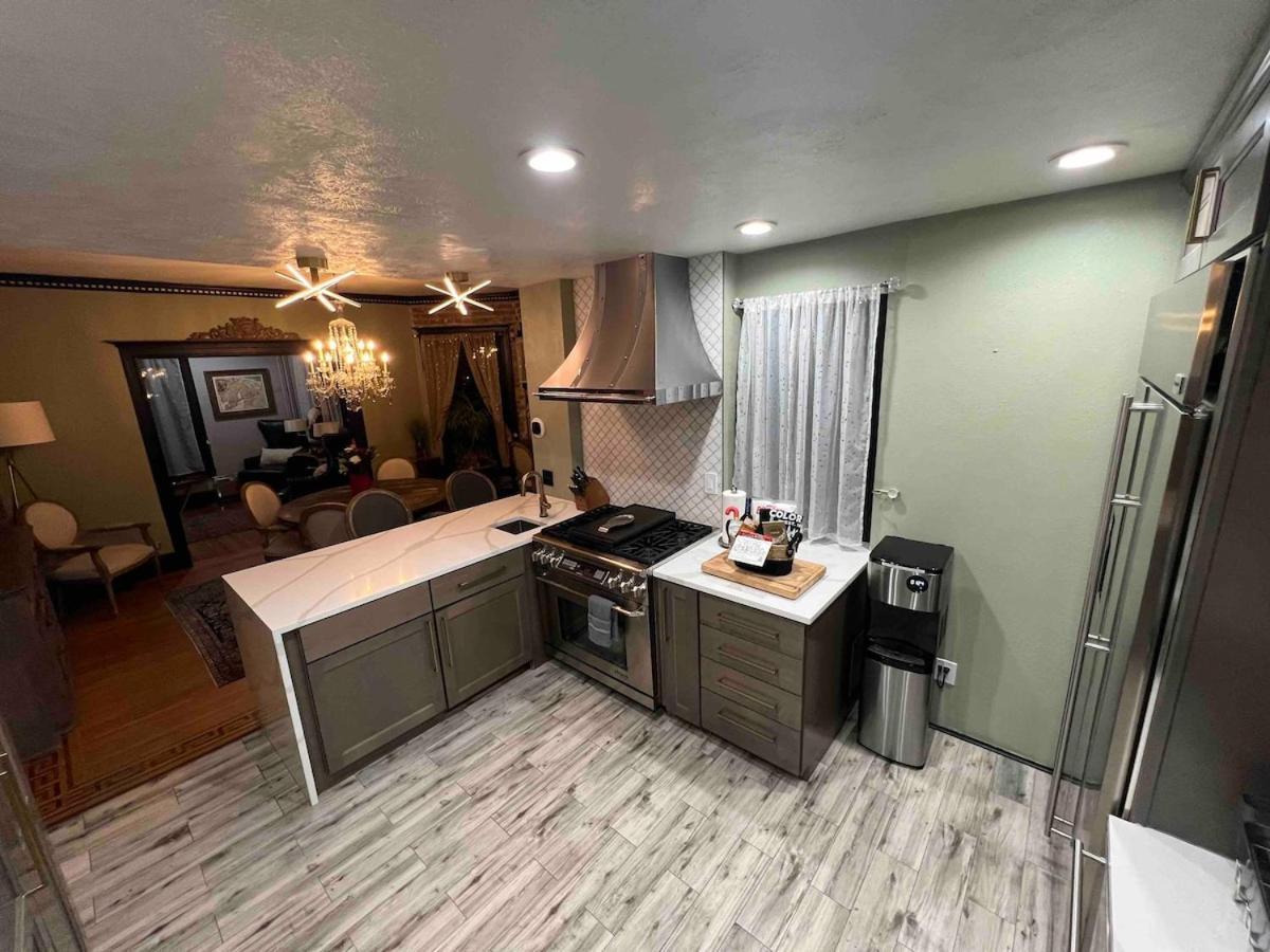 4 Bedroom Luxurious-gem Mansion In Heart Of * Denver