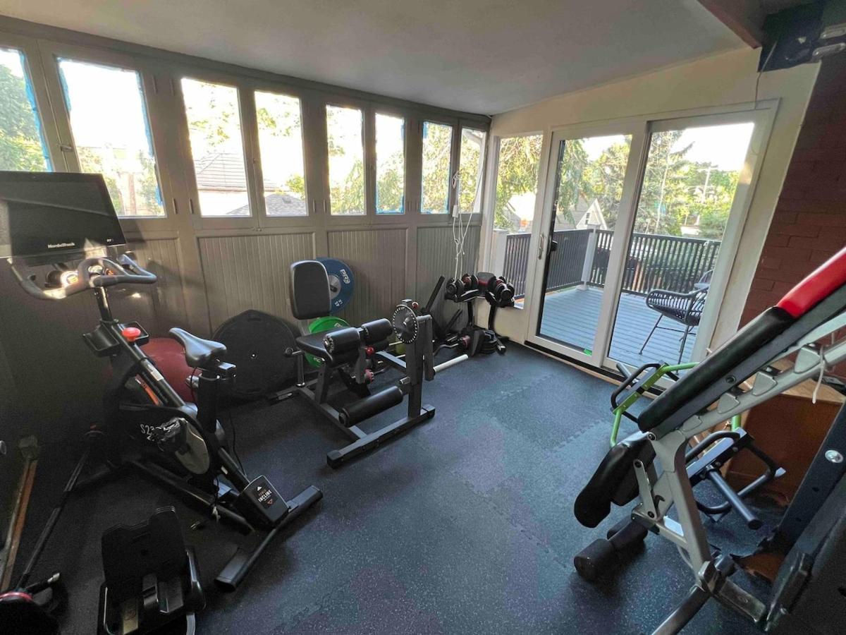 Holiday home 4 Bedroom Luxurious-gem Mansion In Heart Of
