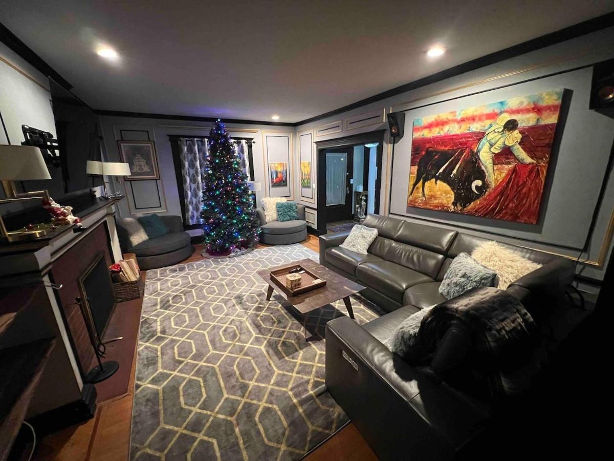 4 Bedroom Luxurious-gem Mansion In Heart Of Holiday home *