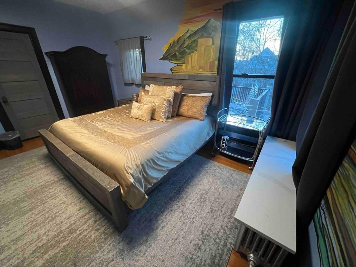Holiday home 4 Bedroom Luxurious-gem Mansion In Heart Of *