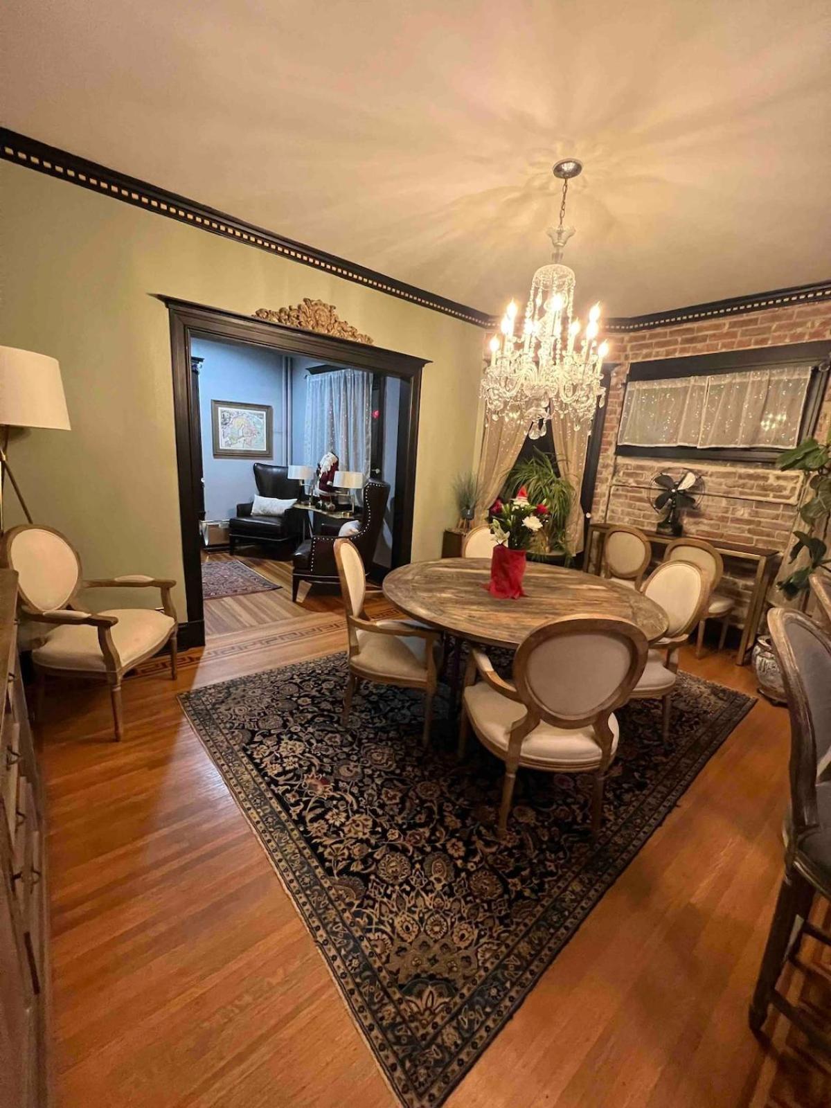 4 Bedroom Luxurious-gem Mansion In Heart Of Denver