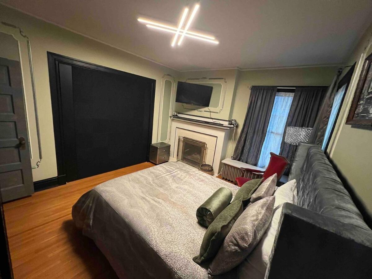 4 Bedroom Luxurious-gem Mansion In Heart Of Holiday home *