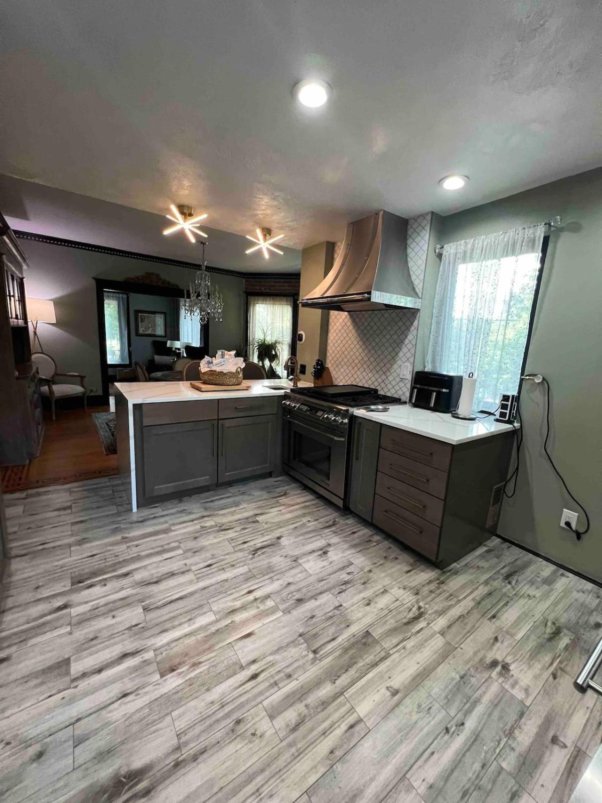 4 Bedroom Luxurious-gem Mansion In Heart Of Holiday home