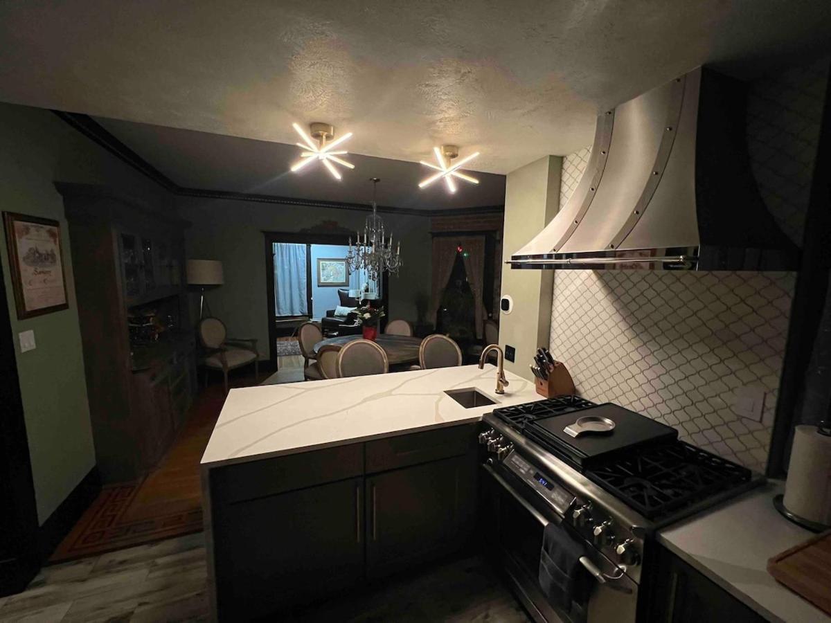 4 Bedroom Luxurious-gem Mansion In Heart Of Holiday home *