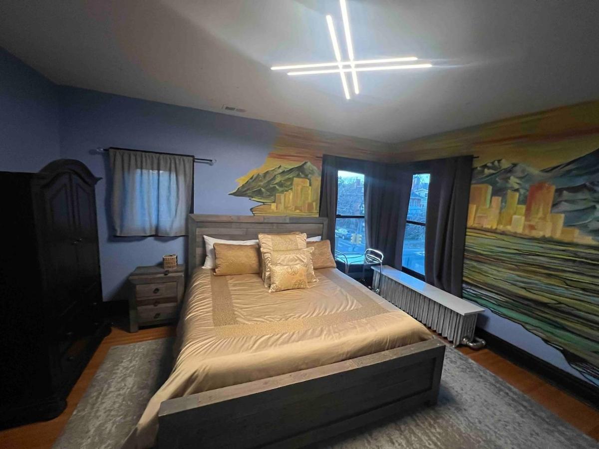 4 Bedroom Luxurious-gem Mansion In Heart Of