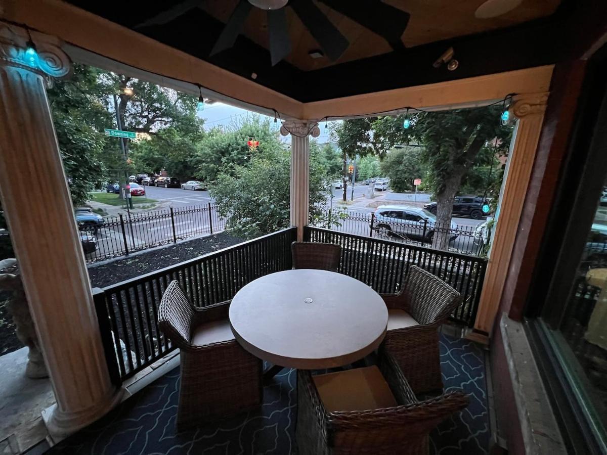 4 Bedroom Luxurious-gem Mansion In Heart Of