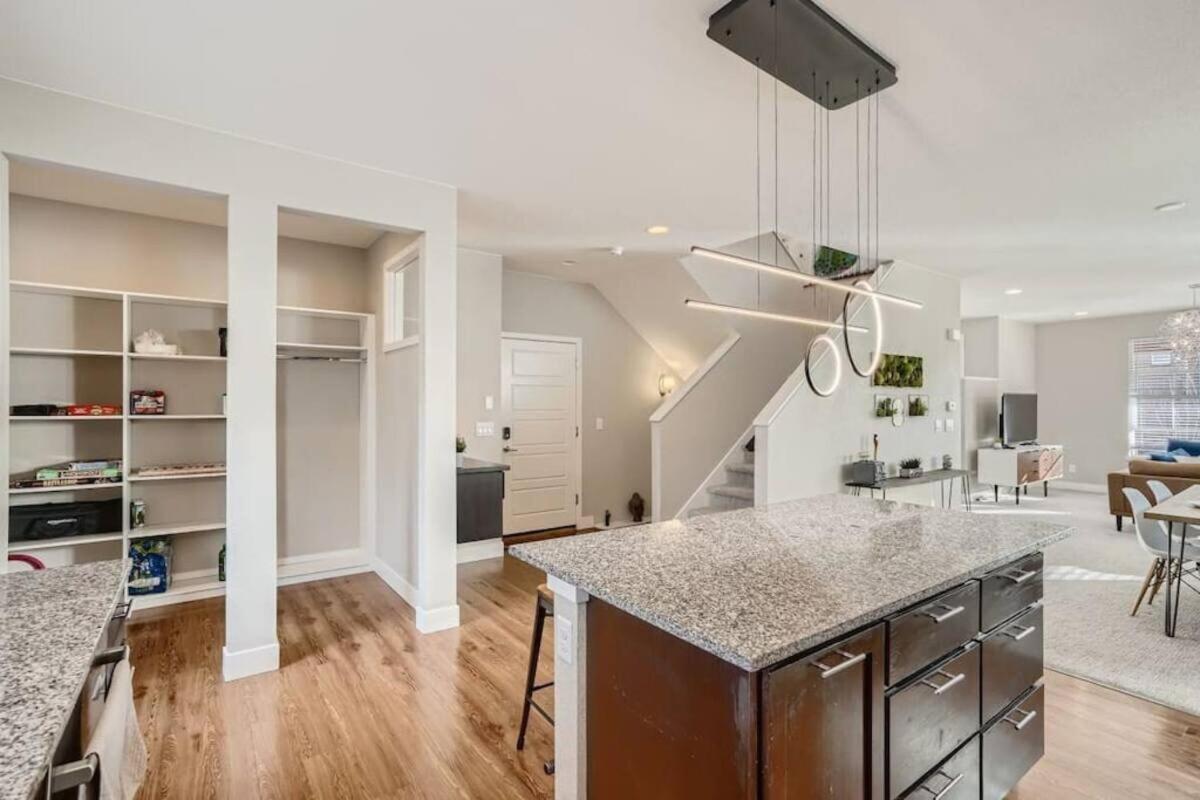 Holiday home Mid Mod Retreat, 10 Mins To Downtown Denver