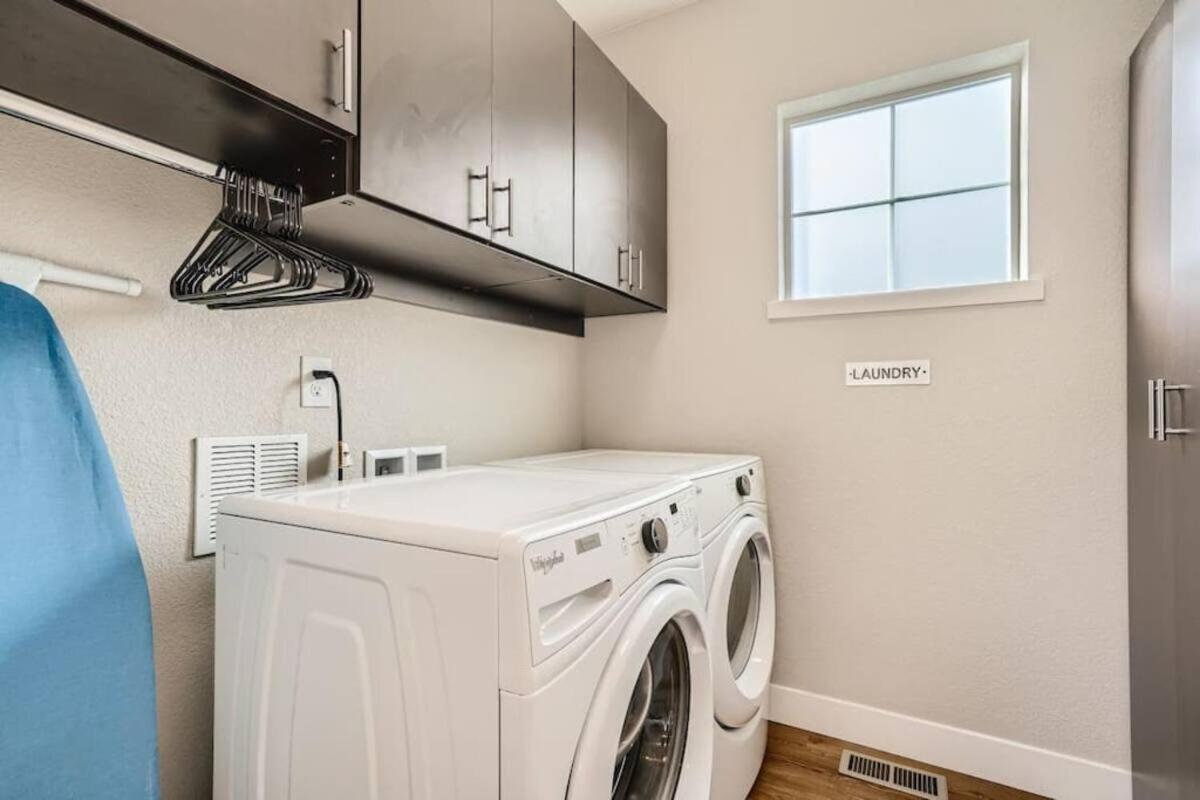 Mid Mod Retreat, 10 Mins To Downtown Holiday home Denver