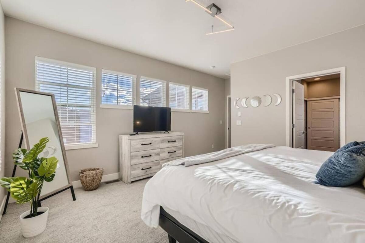 Holiday home Mid Mod Retreat, 10 Mins To Downtown Denver
