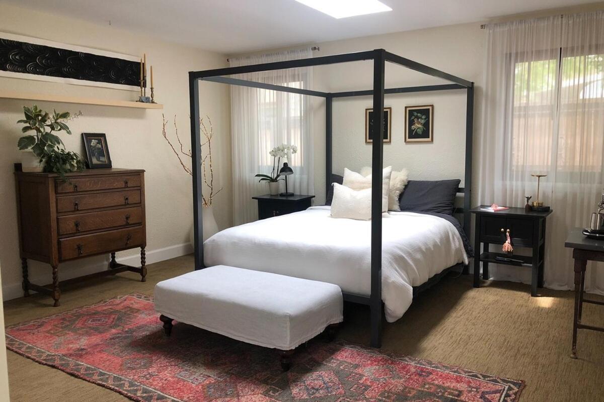 Neighborhood Gem 3br 2bath Denver