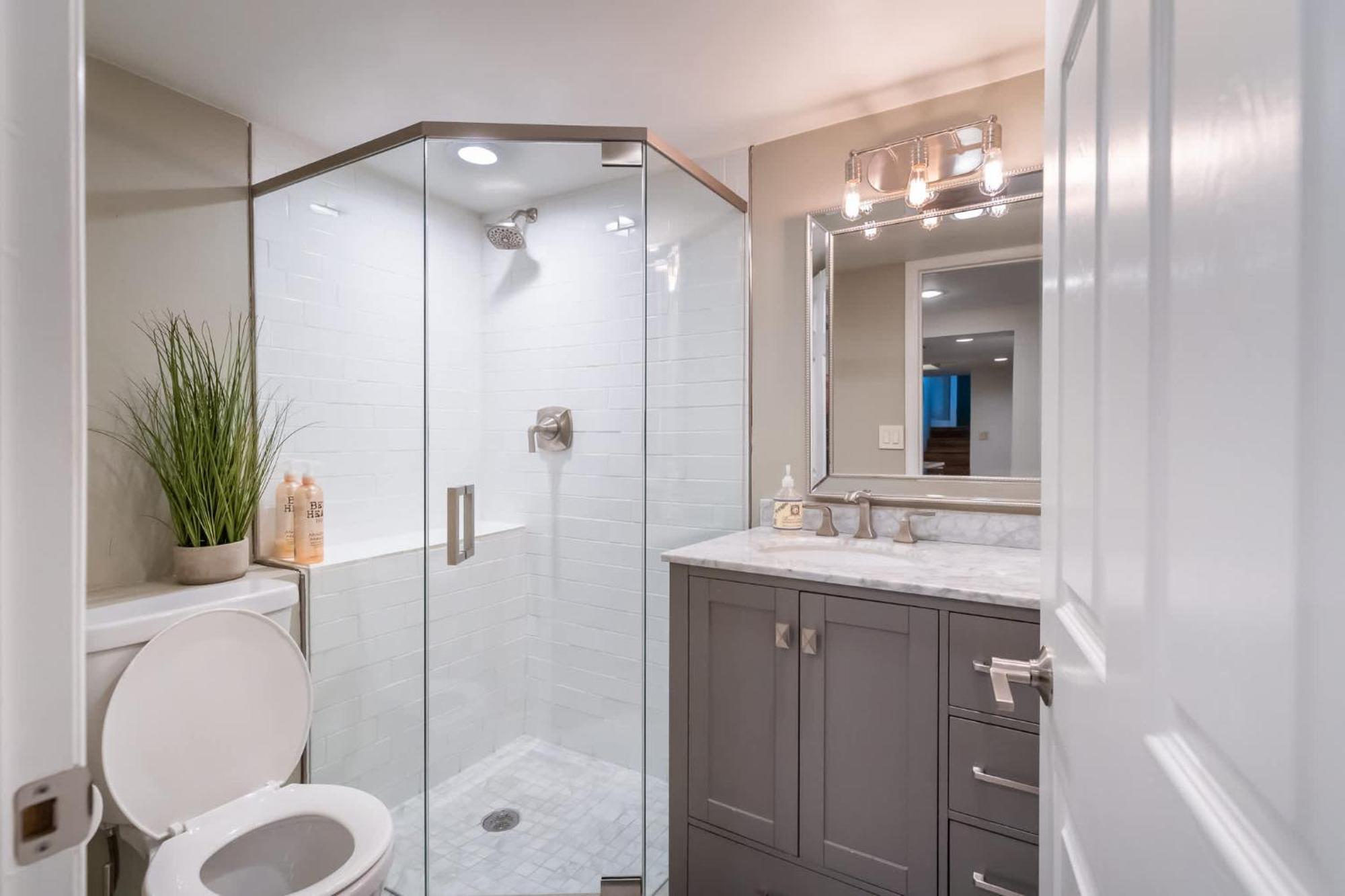 Superb Washington Park - Dog-friendly W Yard