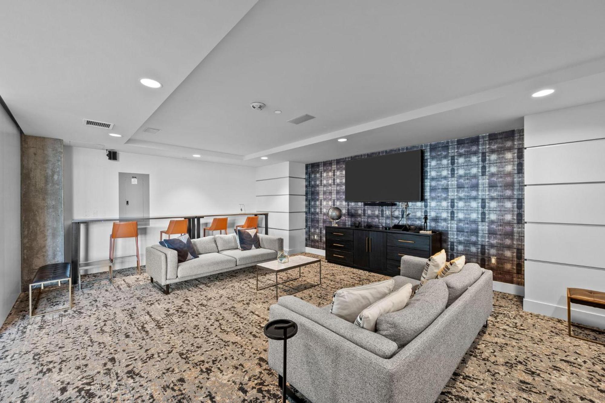 1700 Bassett, Unit 711 * Denver