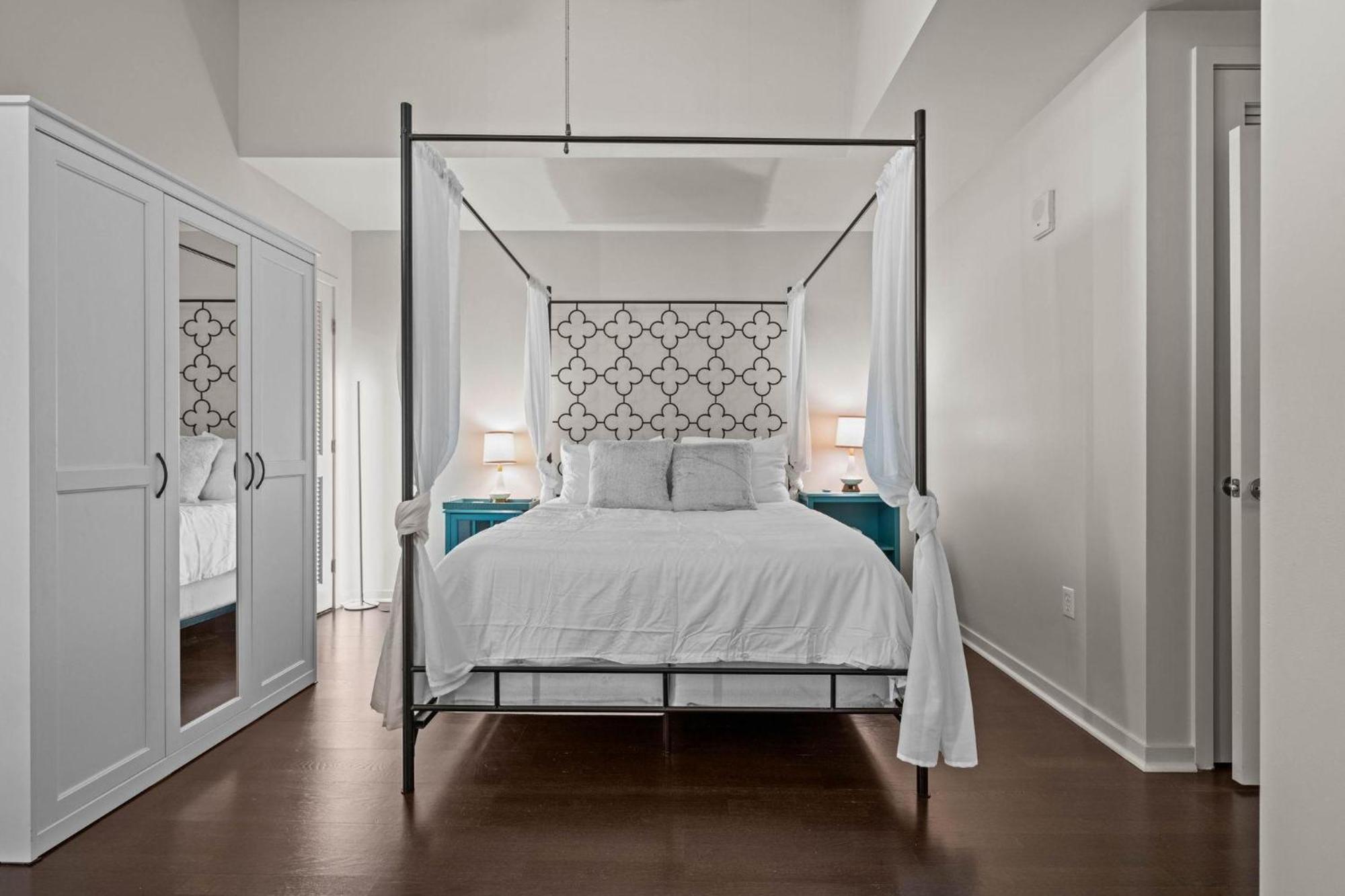 1700 Bassett, Unit 711 Holiday home *