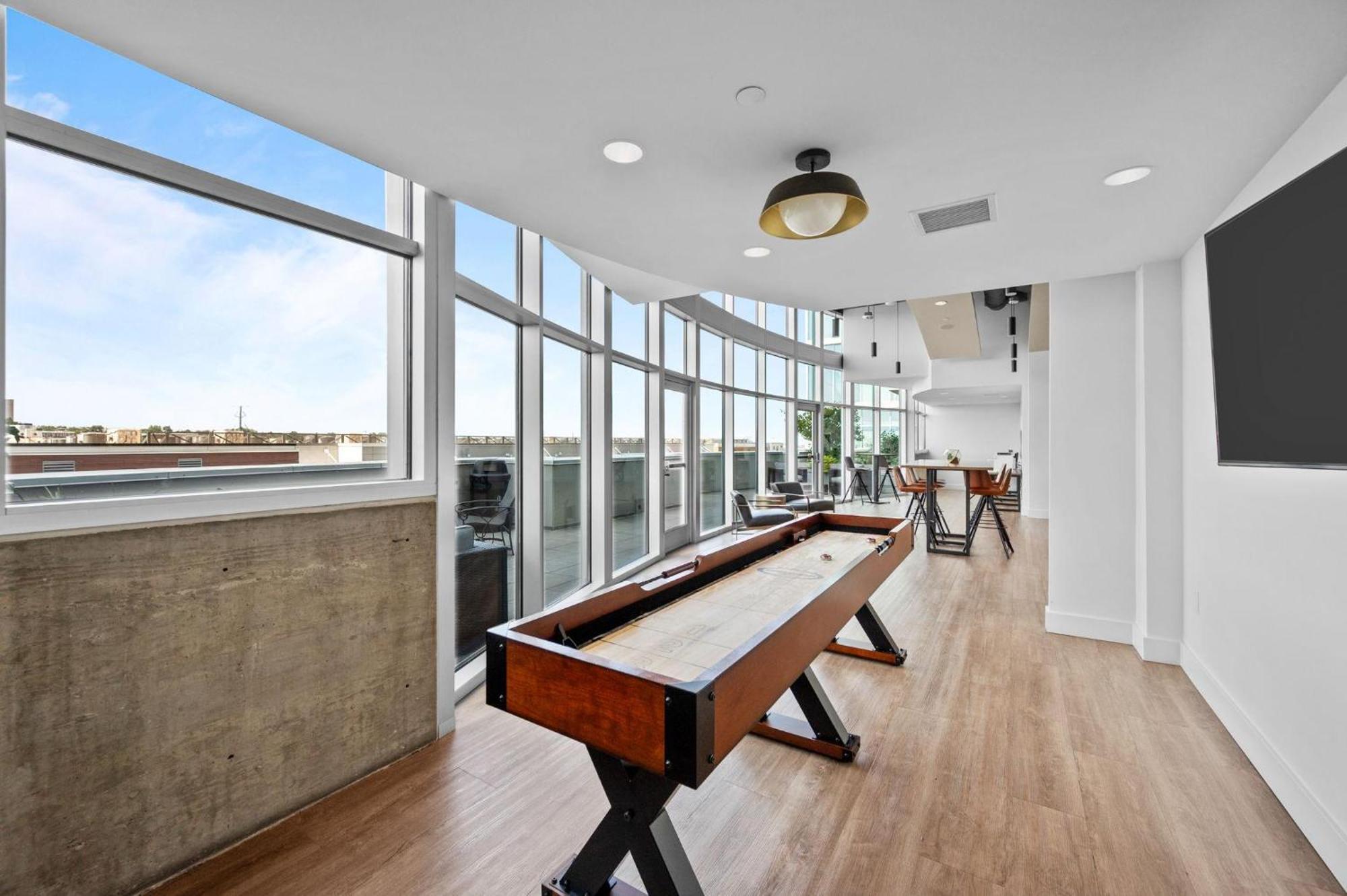 1700 Bassett, Unit 711 *