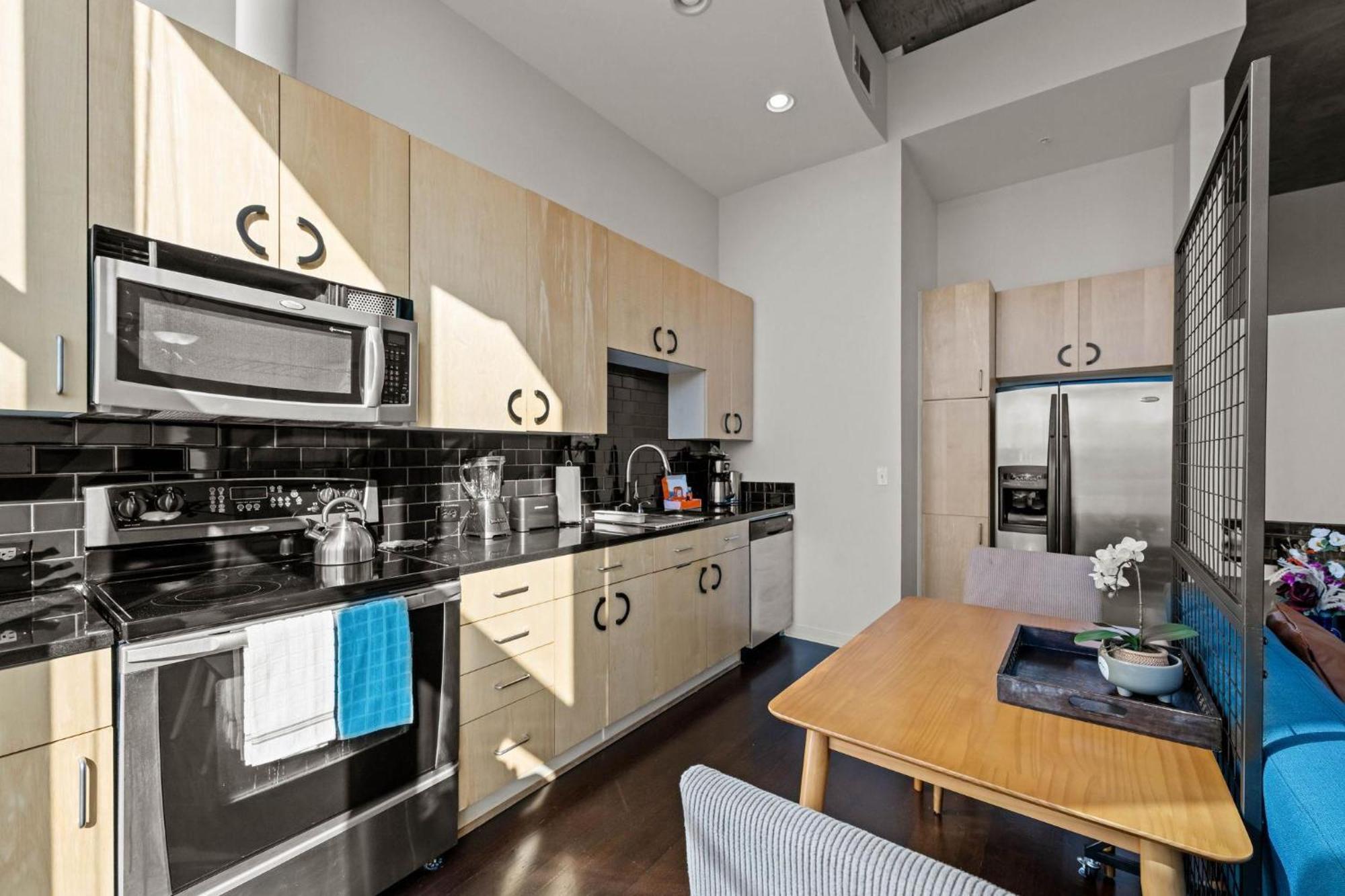 1700 Bassett, Unit 711 * Denver