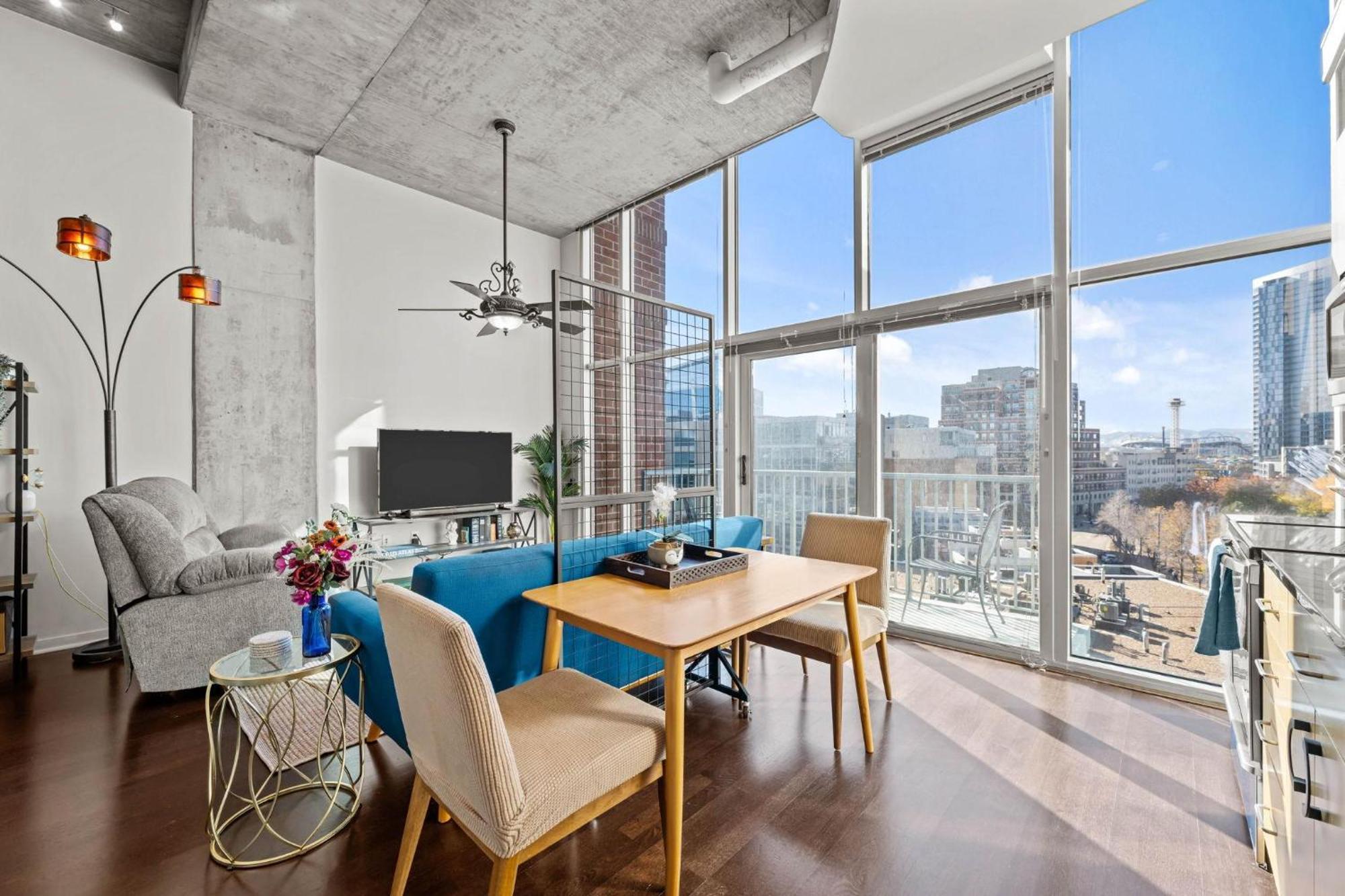 1700 Bassett, Unit 711 Holiday home *