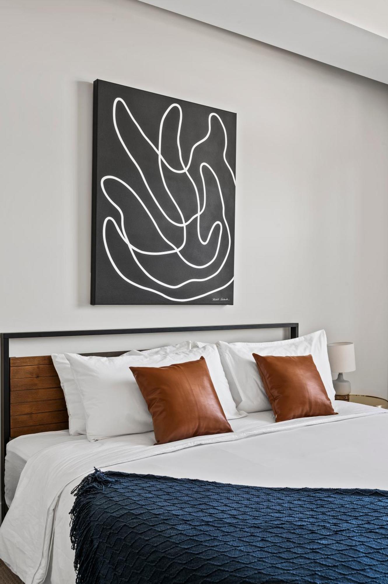 2880: Polished Stayscape At Espadin Denver