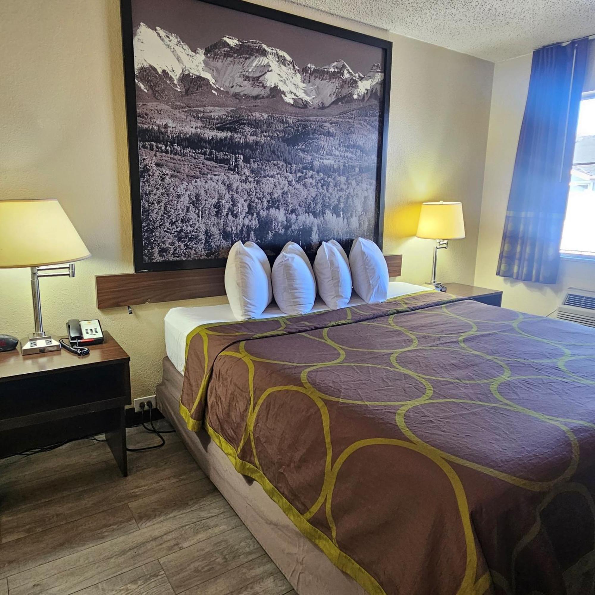 Super 8 By Wyndham Motel 2*
