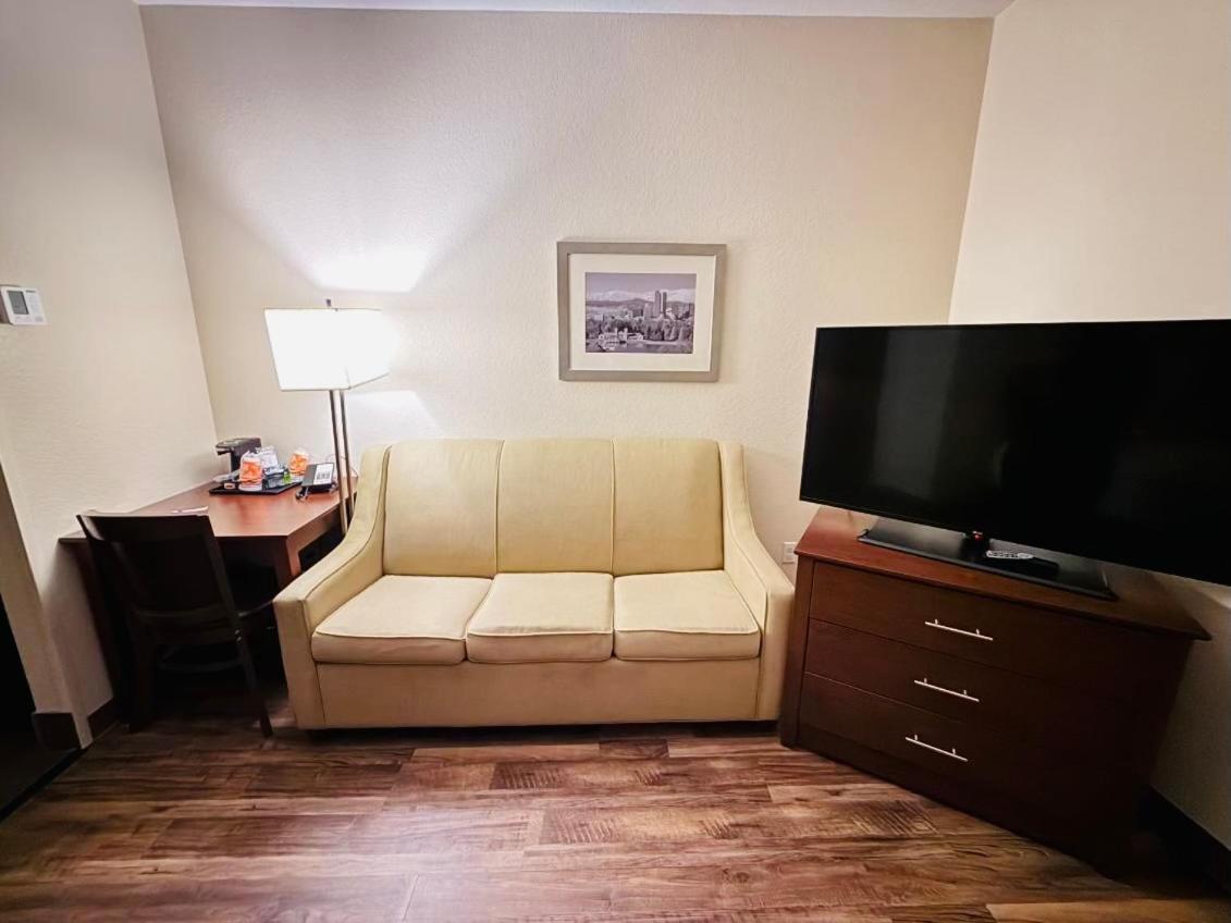 Hotel Mainstay Near Downtown 3*