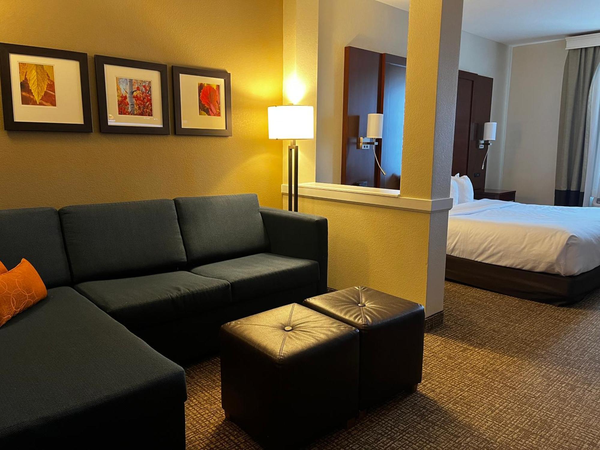 Comfort International Airport Hotel