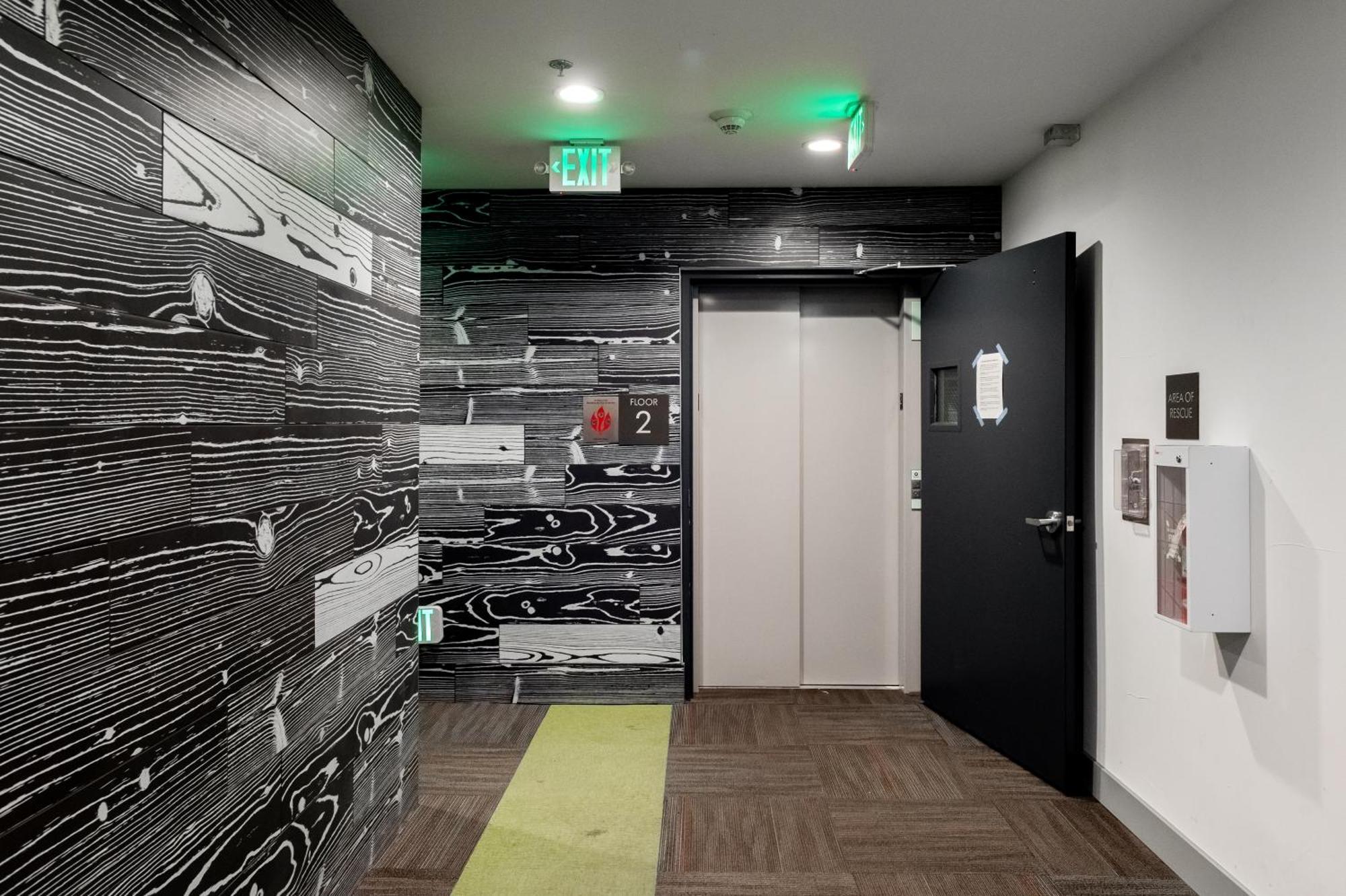 3198 Bohemian Hideaway At Rino Art Lofts *
