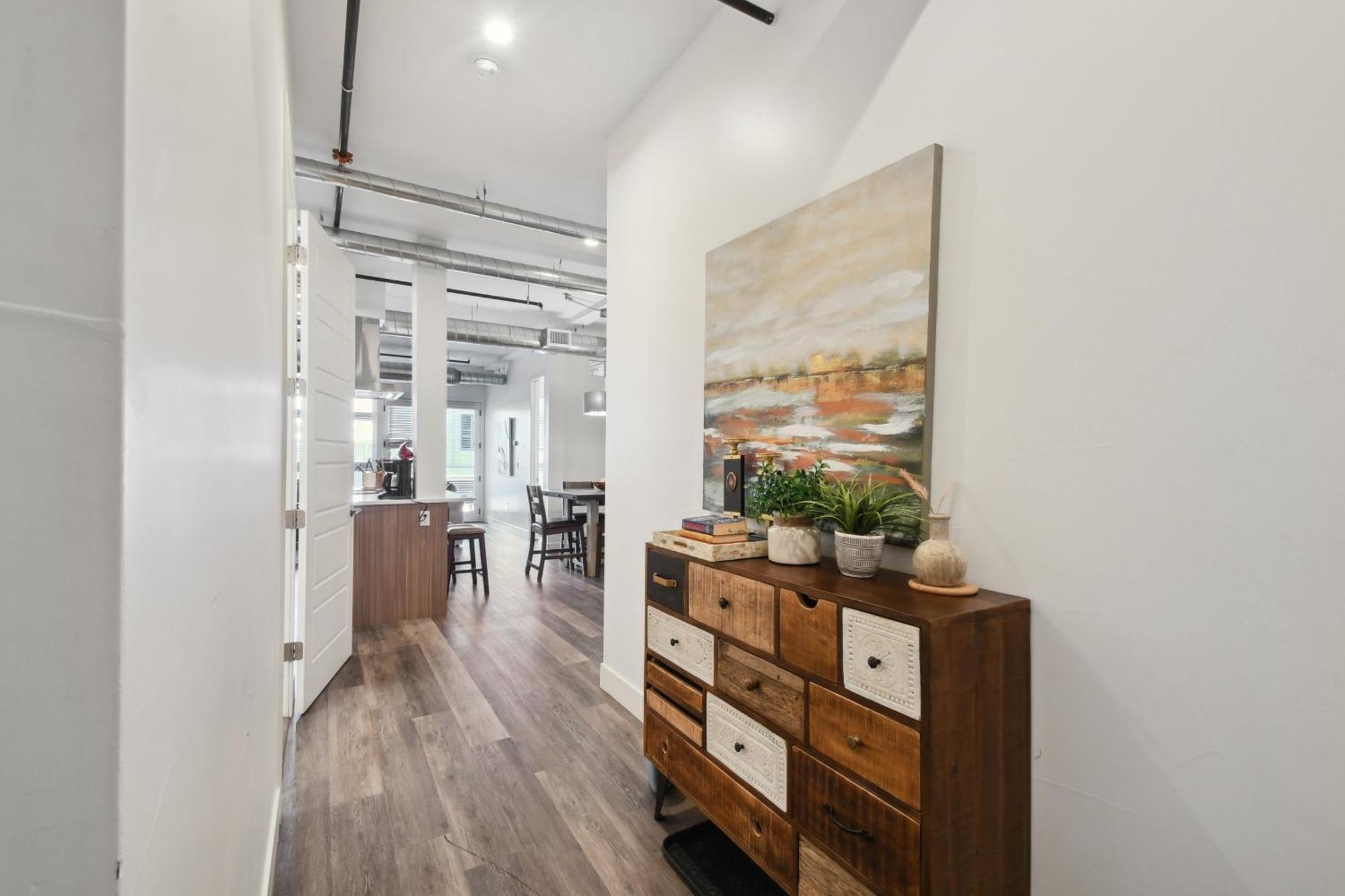 3198 Industrial Chic At Rino Art Lofts * Denver