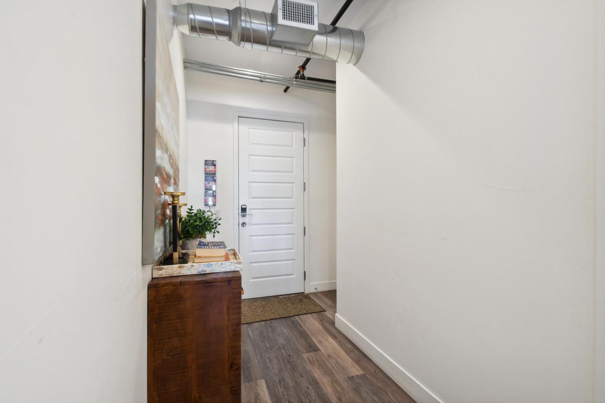 3198 Industrial Chic At Rino Art Lofts * Denver