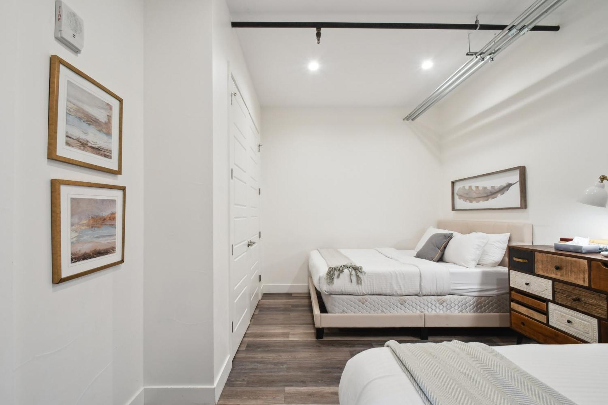 3198 Industrial Chic At Rino Art Lofts Holiday home
