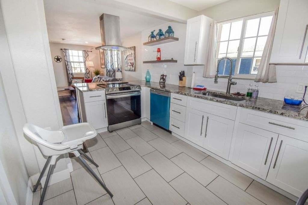 Holiday home Charming Cowboy Bunkhouse In *