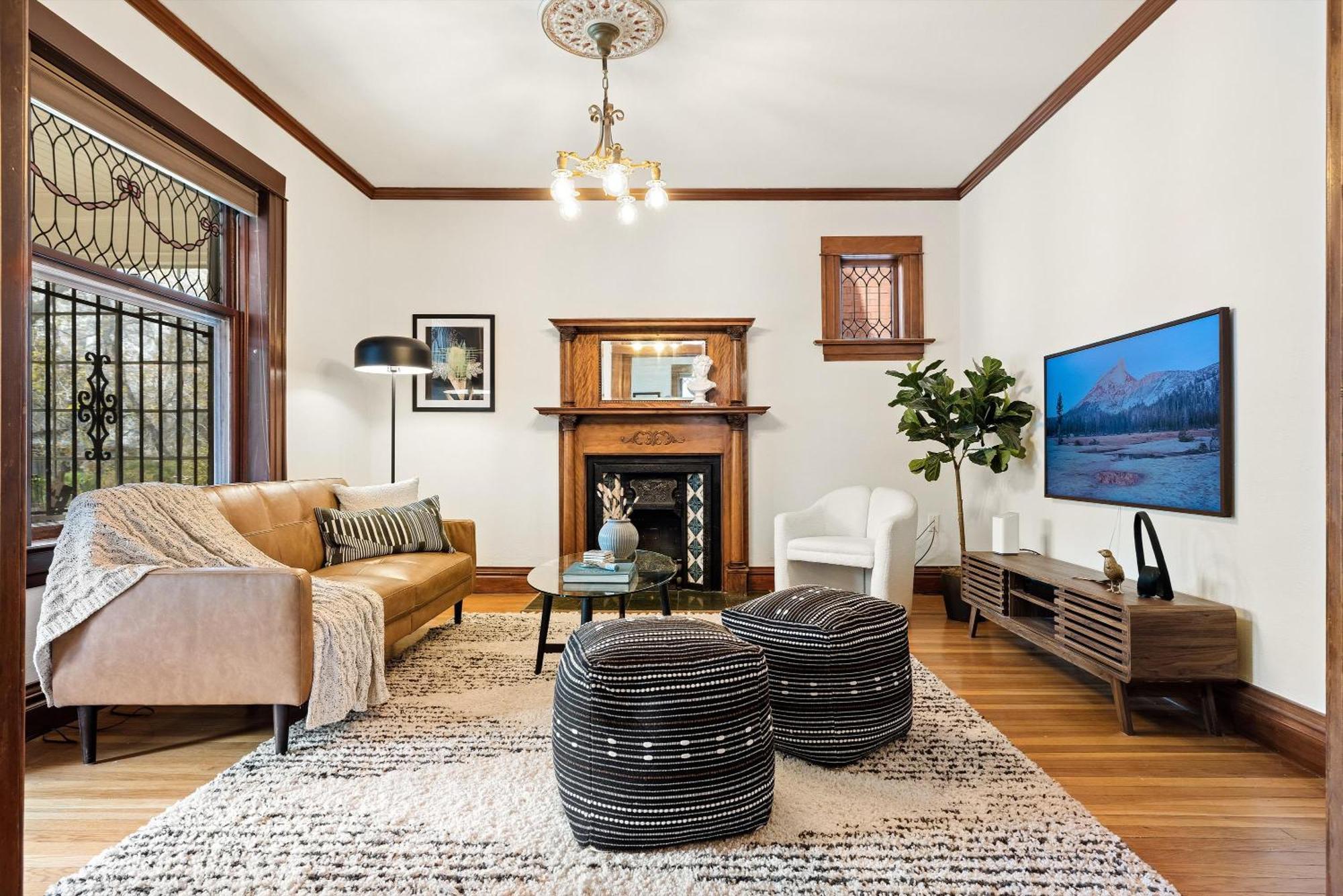 Holiday home Chic Victorian Manor - Sleeps 12 - Congress Park