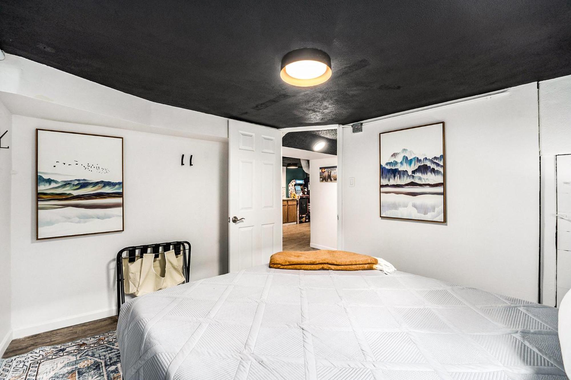 Holiday home The Coloradical Crashpad! W Fire Pit & Hot Tub Denver