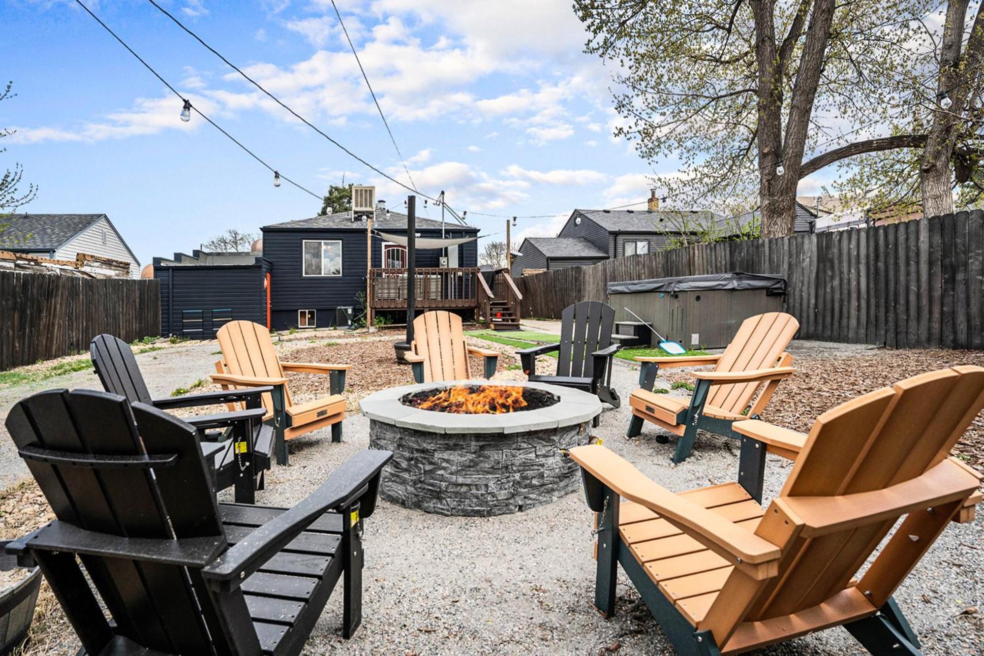 The Coloradical Crashpad! W Fire Pit & Hot Tub