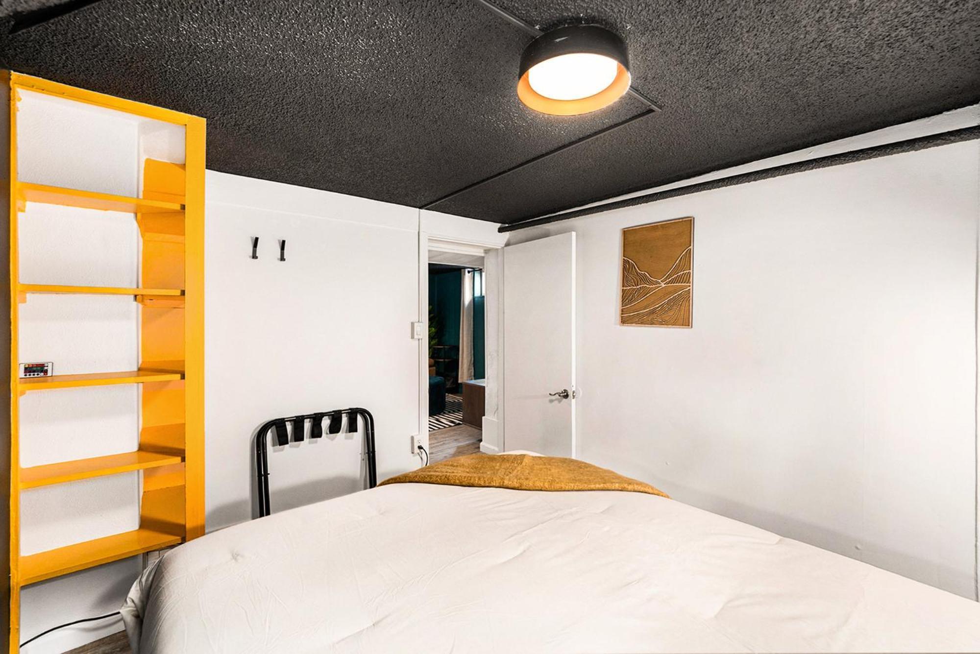 The Coloradical Crashpad! W Fire Pit & Hot Tub Holiday home