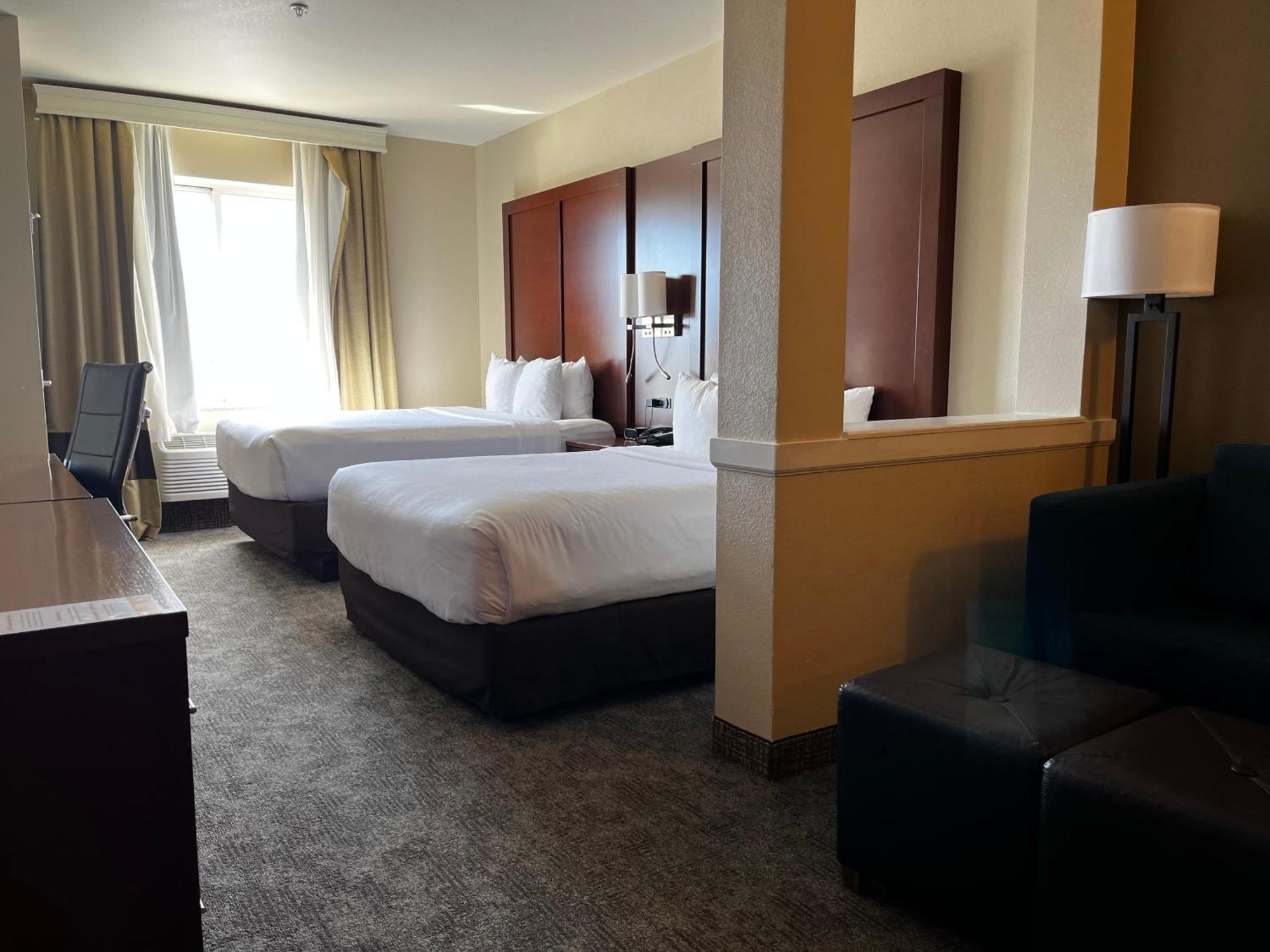 Comfort International Airport 3*