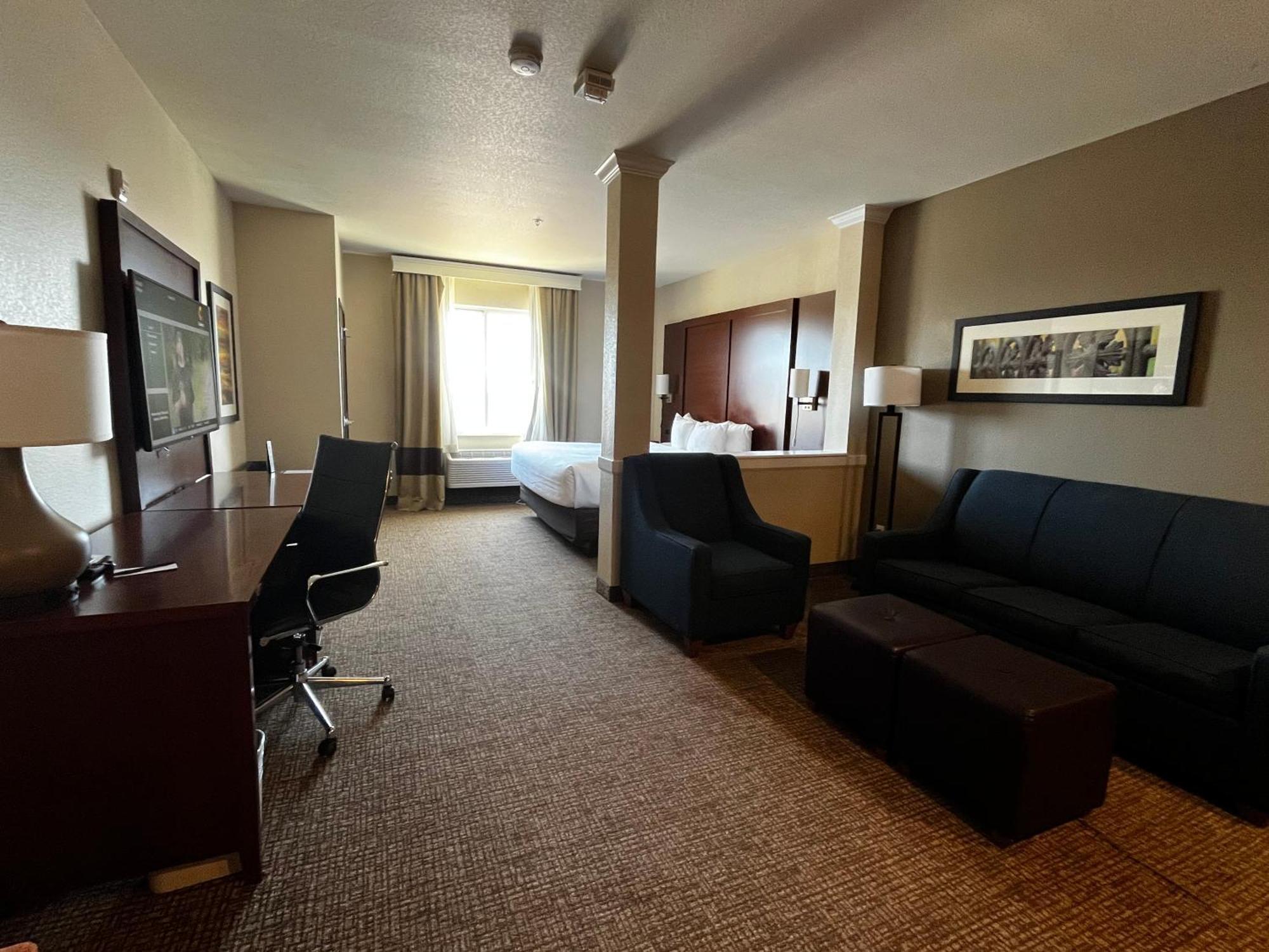 Hotel Comfort International Airport