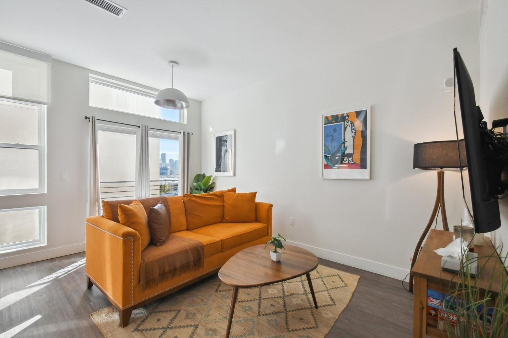 2880: Urban Elegance At Espadin Holiday home Denver