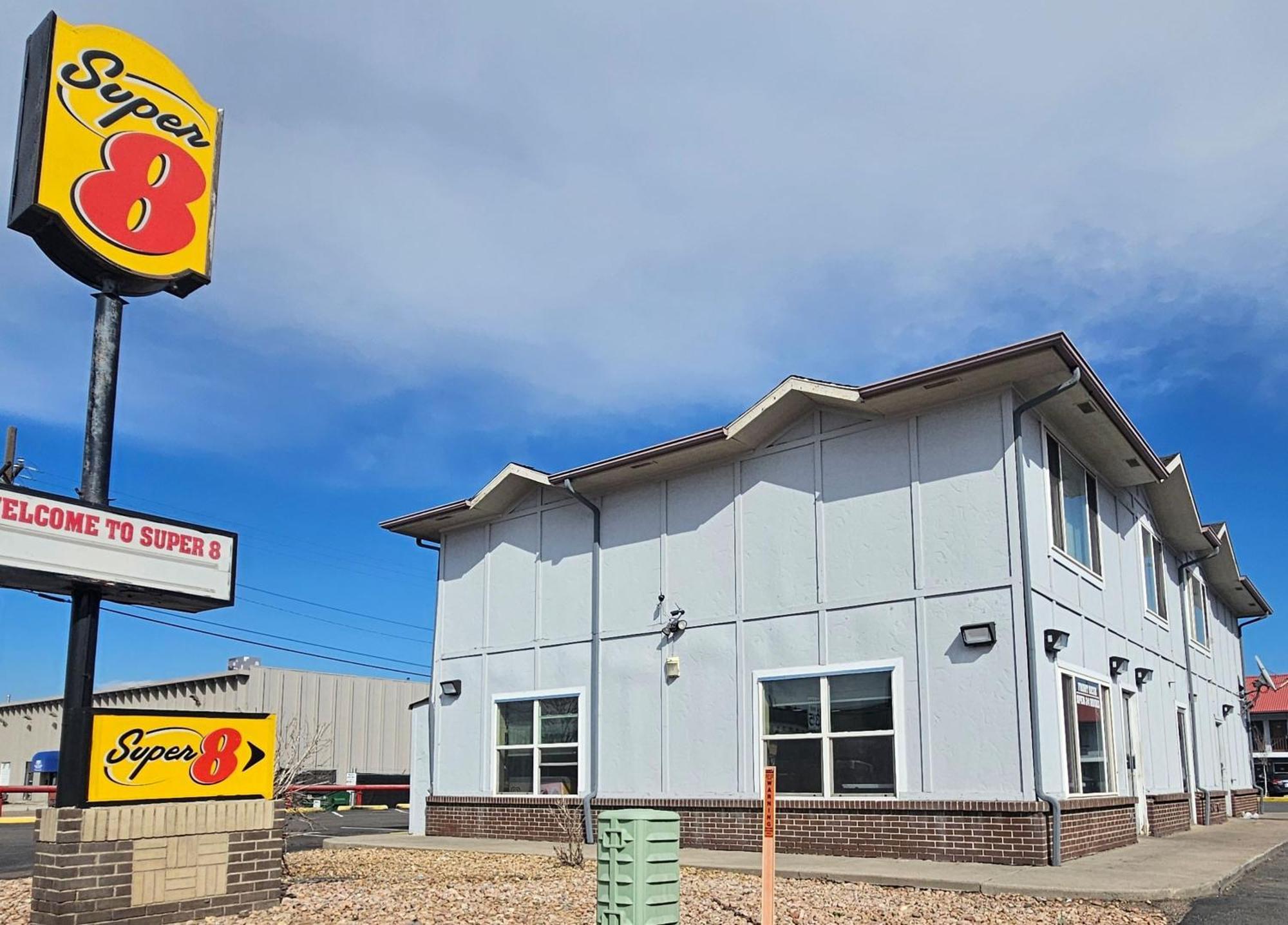 Super 8 By Wyndham Motel Denver