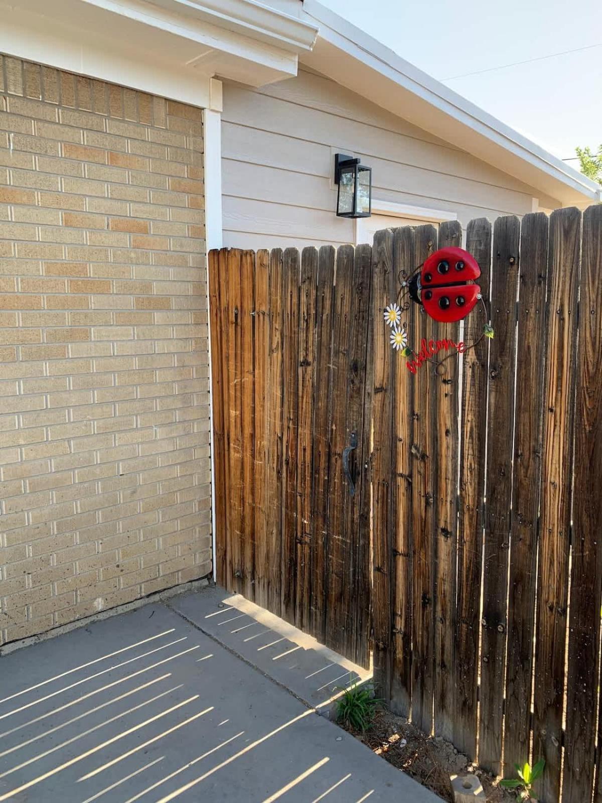 Bright Basement Unit With Large Yard And Sunroom * Denver