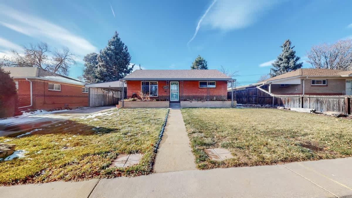 Spacious Family With King Beds And Big Yard Holiday home