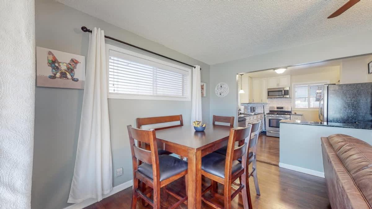 Spacious Family With King Beds And Big Yard Holiday home Denver
