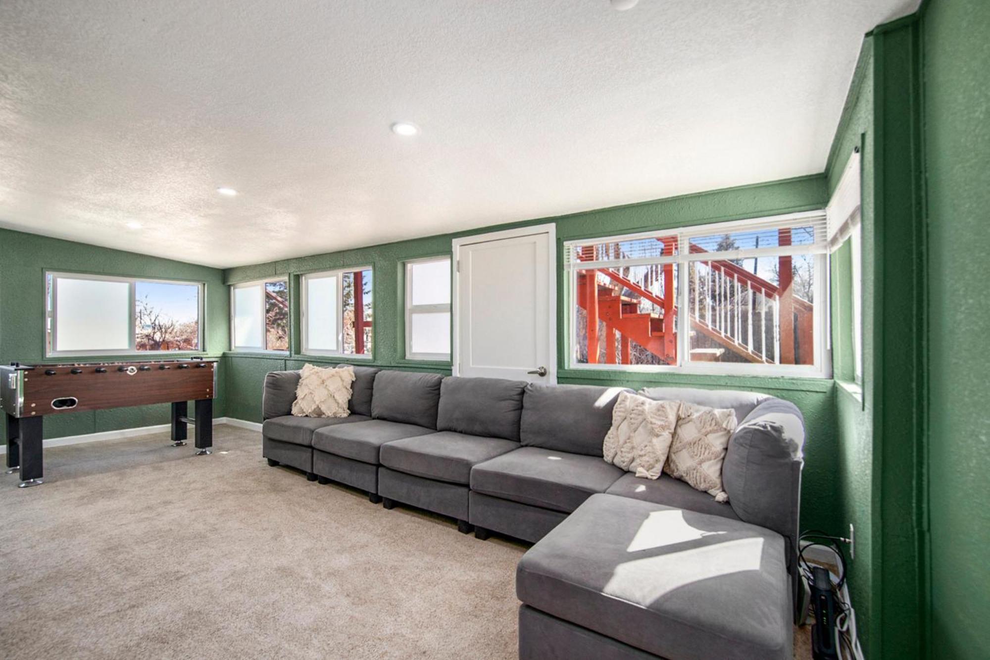 Modern Family Rooftop Patio Game