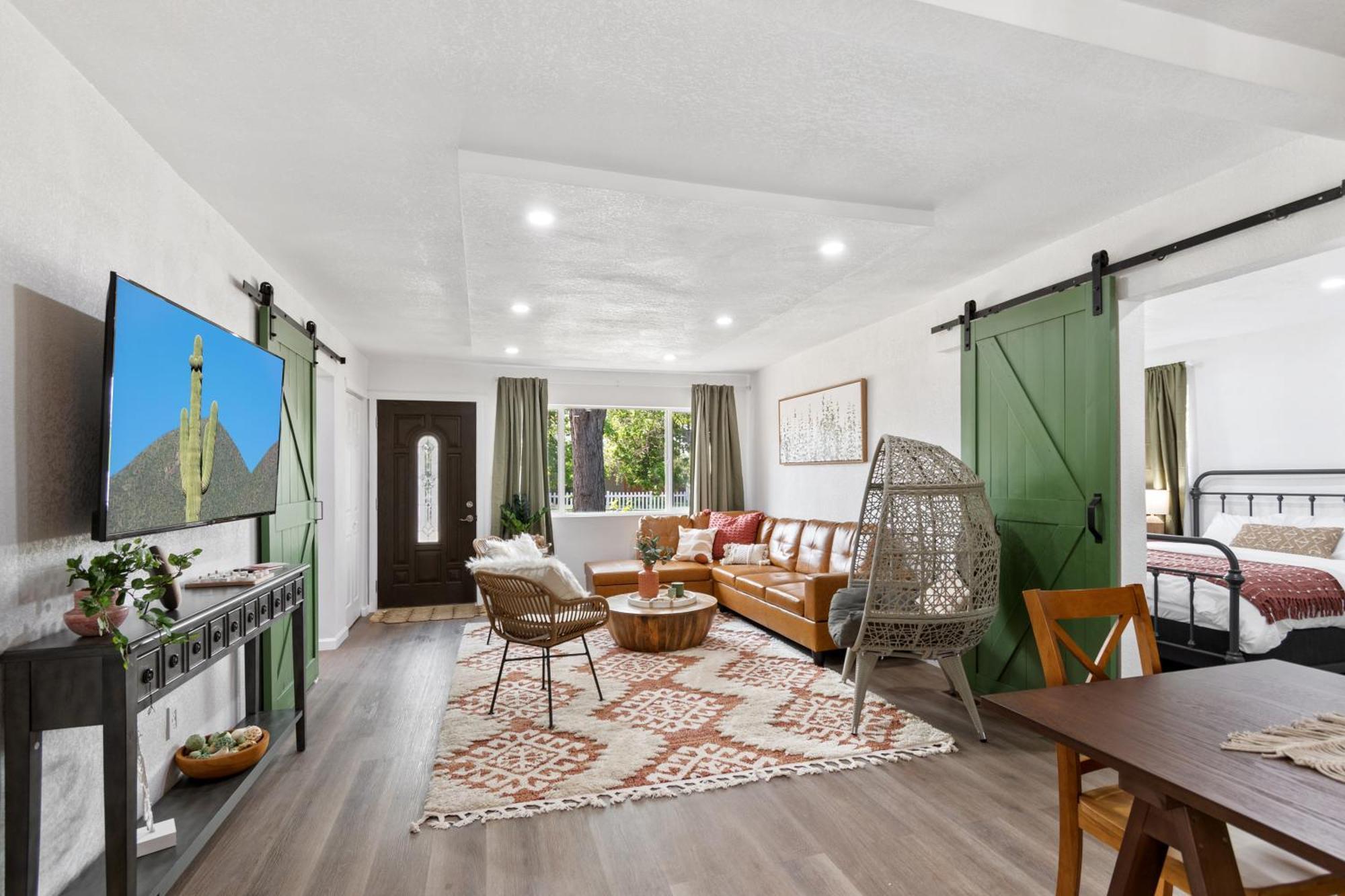 Modern Family Rooftop Patio Game Holiday home Denver