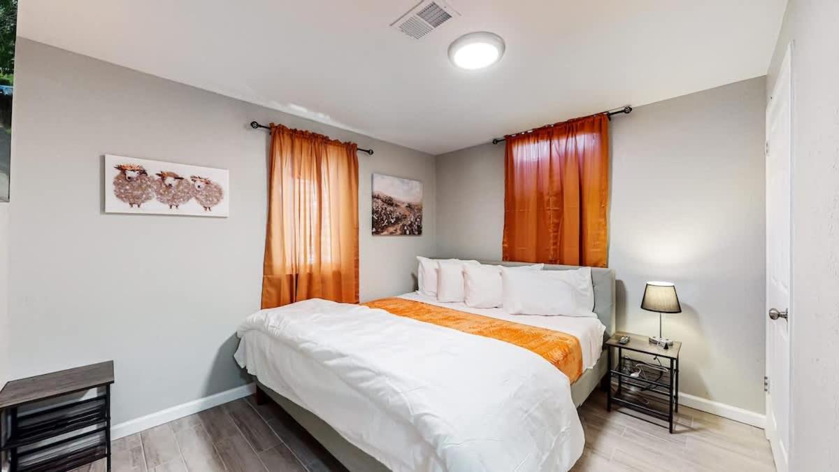 Cozy Lower Unit Retreat In *