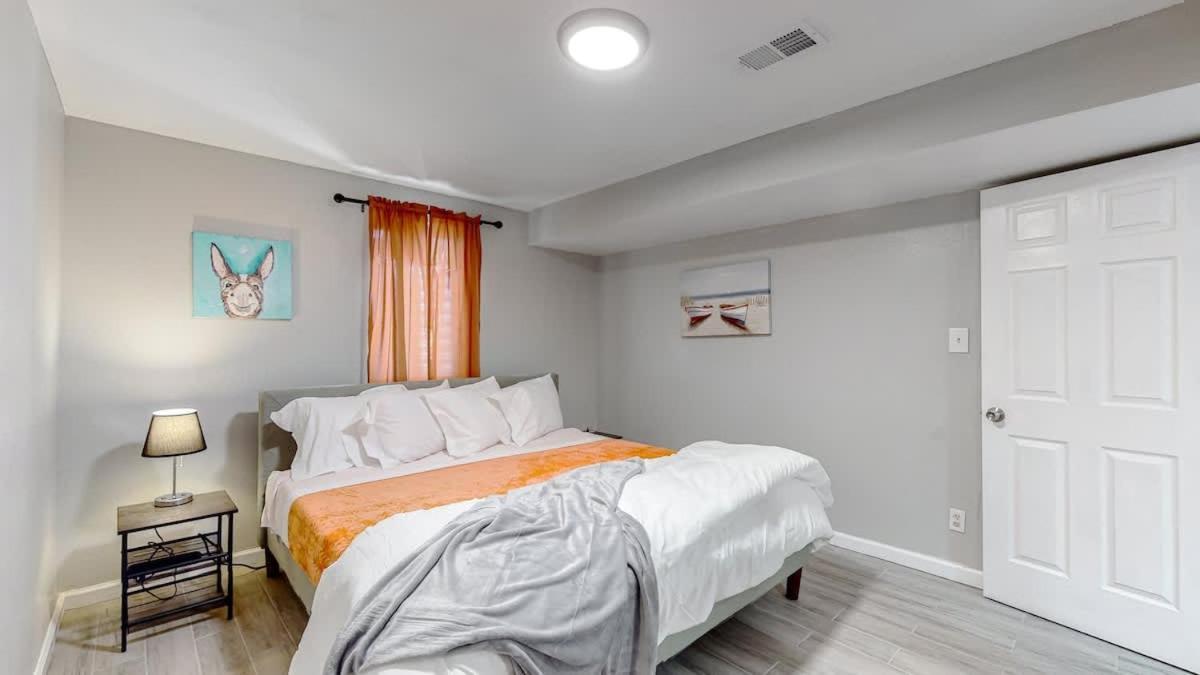 Cozy Lower Unit Retreat In