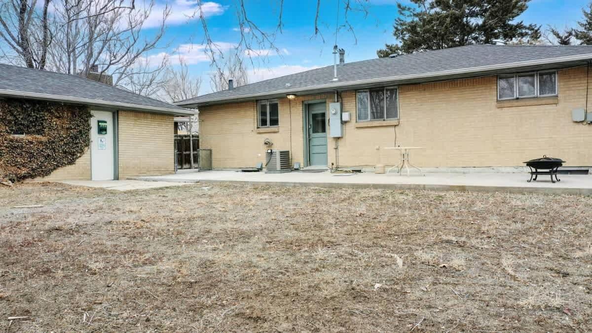 Unique Cozy Lower Unit With Two Bedrooms & Privacy * Denver