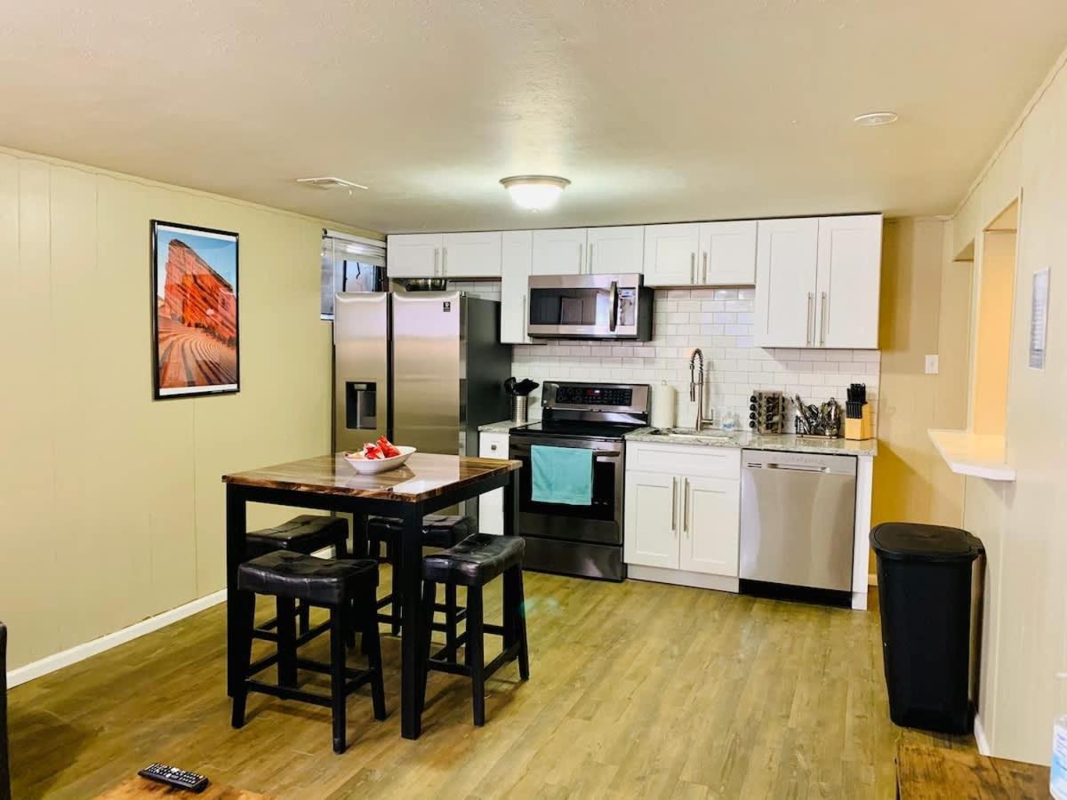 Unique Cozy Lower Unit With Two Bedrooms & Privacy Denver