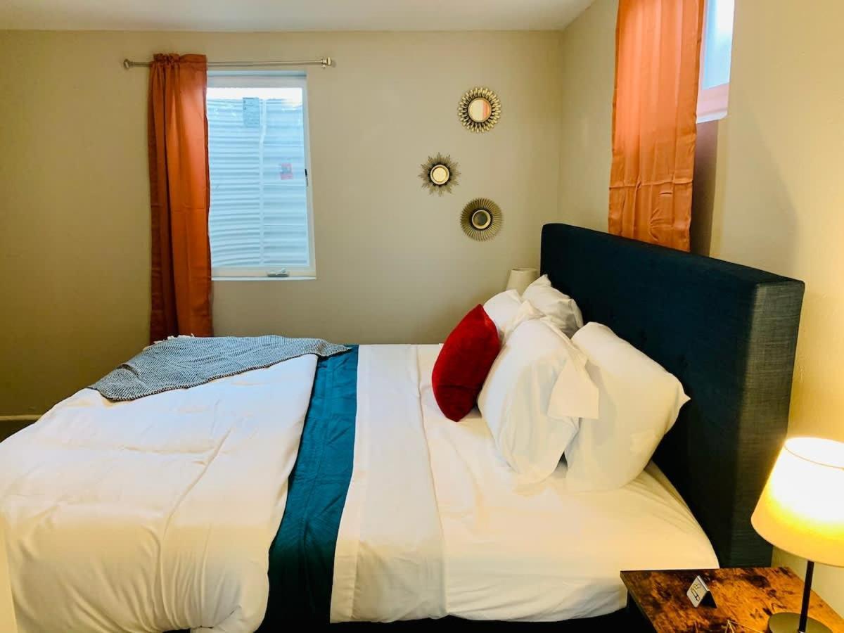 Unique Cozy Lower Unit With Two Bedrooms & Privacy Denver